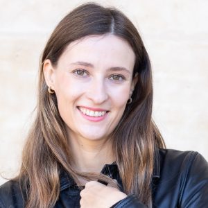 Inès